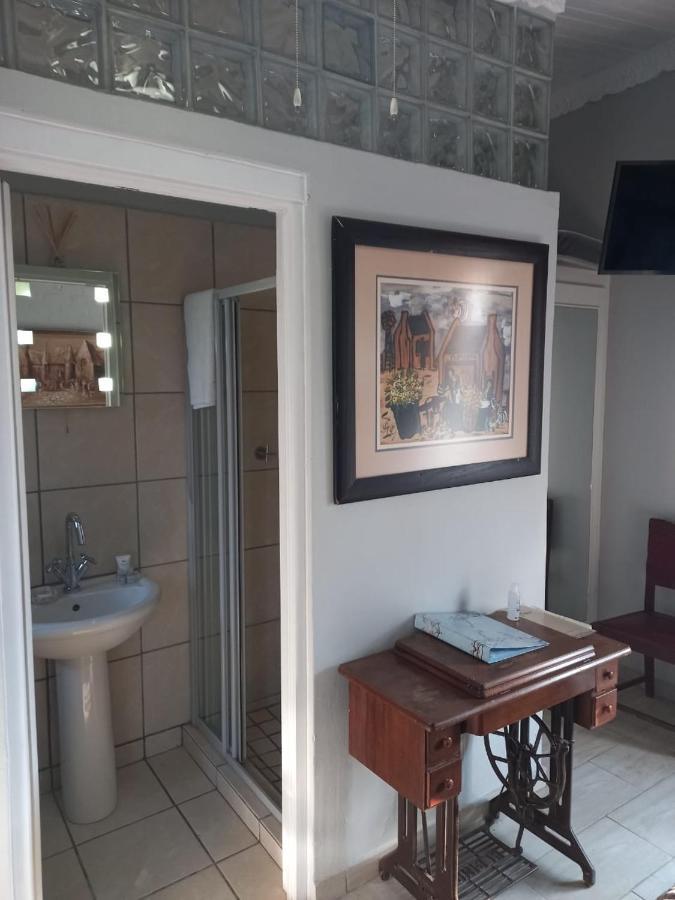 Michael-Angelo Guest House Potchefstroom Exteriör bild